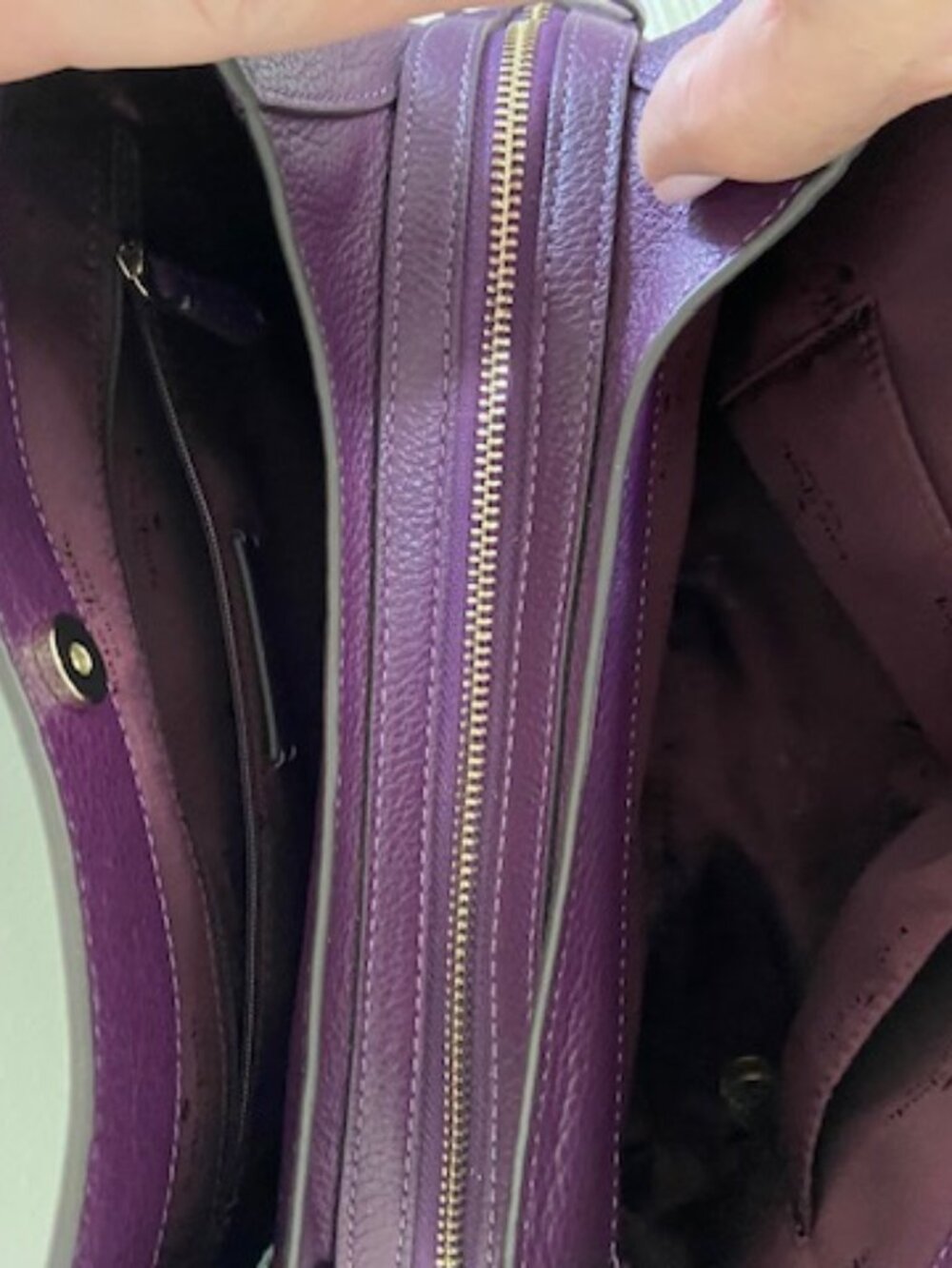 Kate Spade Ripe Plum Med Leila Triple Compartment Pebbled Leather Shoulder Bag - Picture 5 of 6